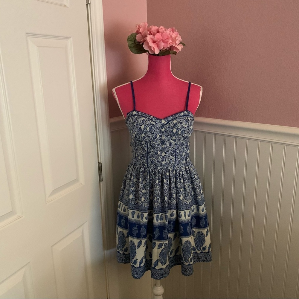 Women’s Band of Gypsies Smocked Blue Patterned Dress size Medium